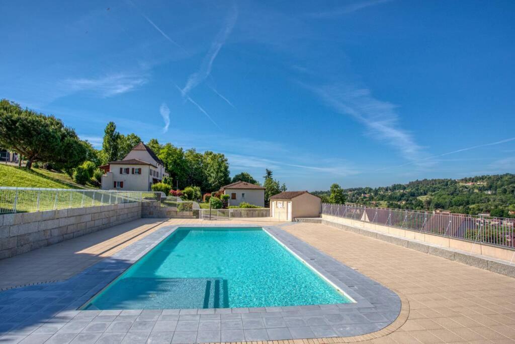 Sarlat - 24 - L'Appartement D'Euphe Avec Piscine Luaran gambar