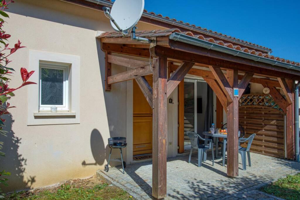 Sarlat - 24 - L'Appartement D'Euphe Avec Piscine Luaran gambar